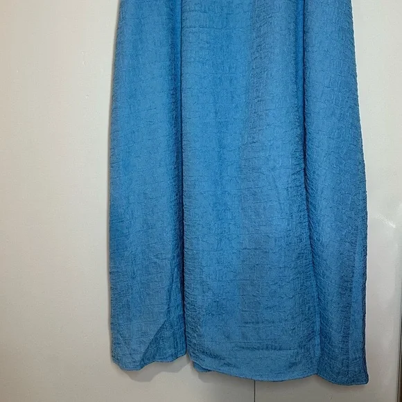 NWT ASTR the Label Crinkle Shoulder Midi Dress Blue Size M - Picture 4 of 12